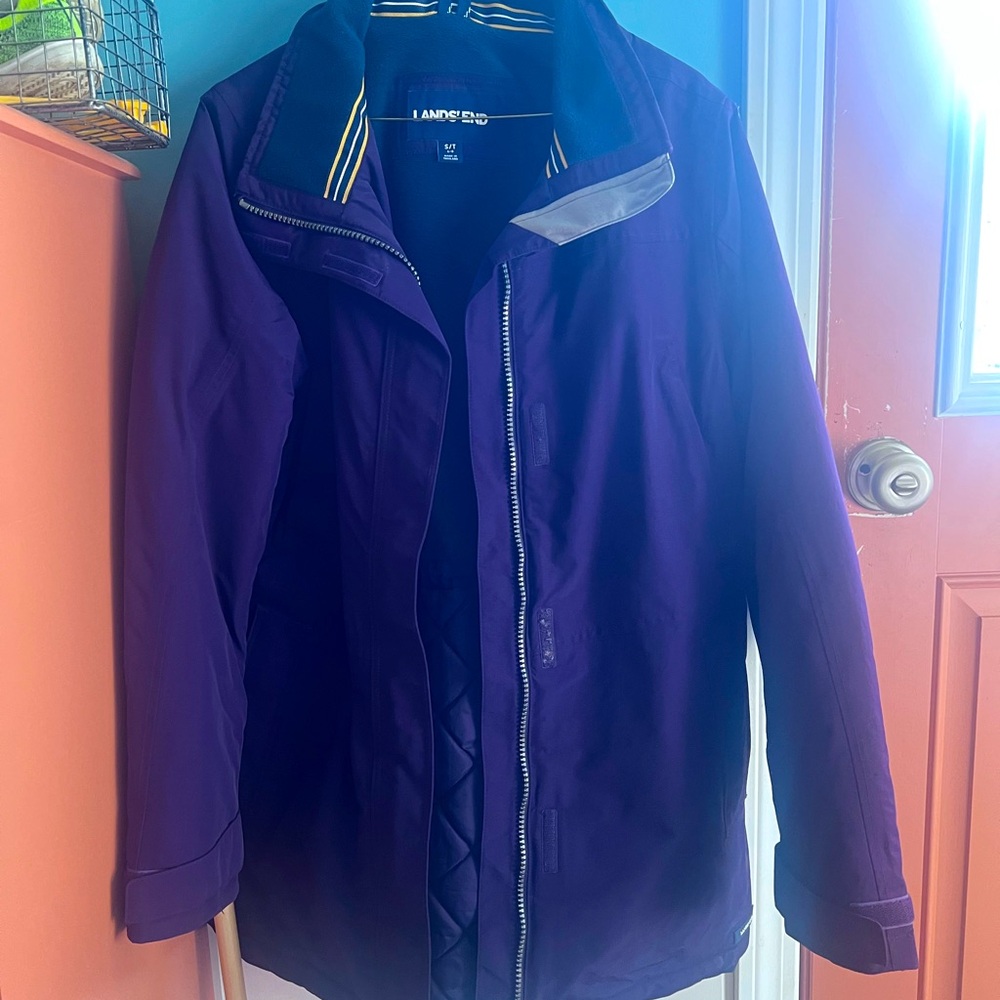 Lands End Women’s Winter coat. Small tall